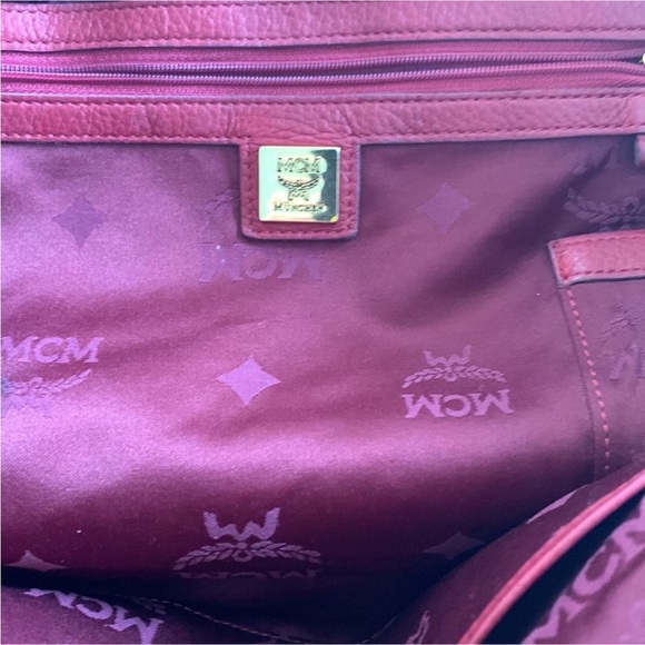 MCM Signature Gold Emblem Studded Burgundy Pebble Leather Tote Bag - Picture 8 of 11